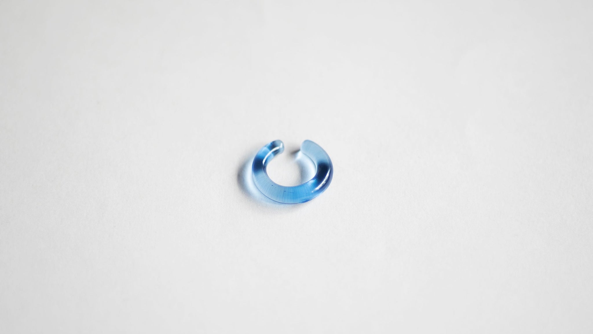 Ear Cuffs en Vidrio Soplado